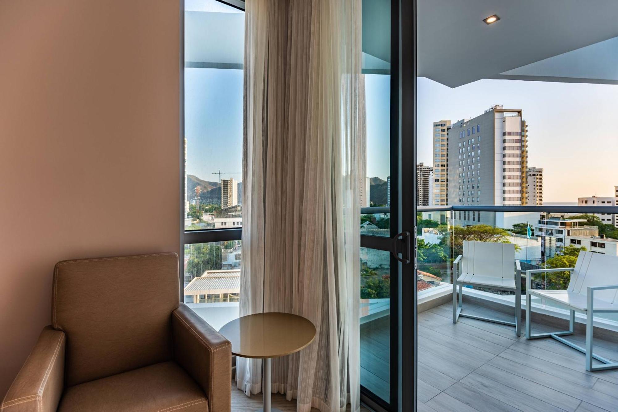 Ac Hotel By Marriott Santa Marta Eksteriør bilde